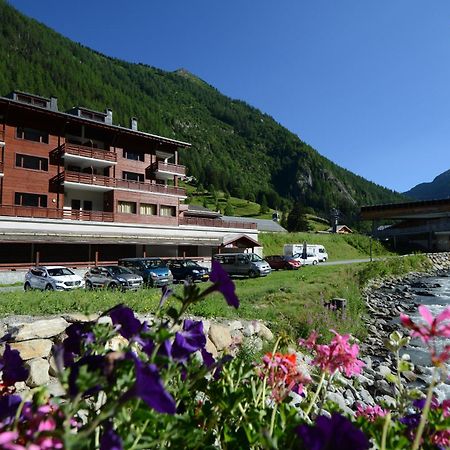 Dormio Resort Les Portes Du Mont Blanc Vallorcine Bagian luar foto