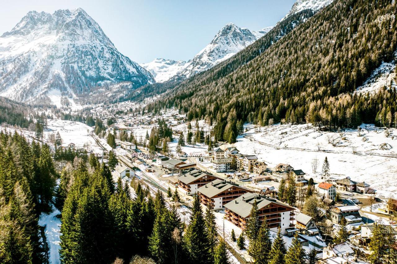 Dormio Resort Les Portes Du Mont Blanc Vallorcine Bagian luar foto